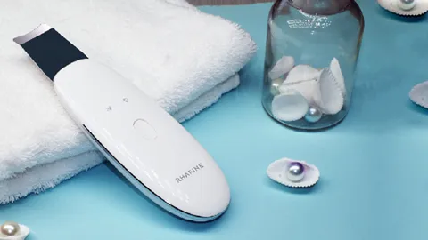 Skincare Device in Use